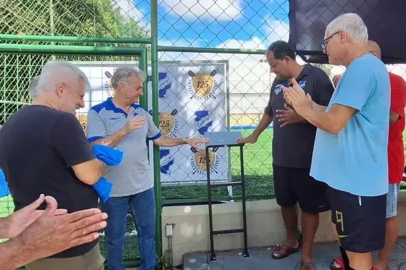 Campo de futebol é reinaugurado após melhorias e dá início a Copa Esperia