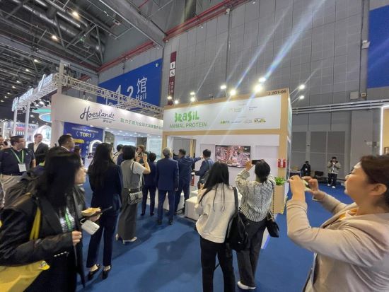 VITRINE - ABPA e ApexBrasil realizam ação de sucesso na China International Import Expo