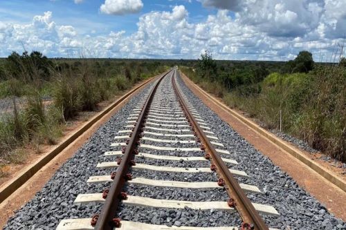 LÁ VEM O TREM - Concessão do corredor ferroviário Fico-Fiol: edital deve ser lançado no 4º trimestre de 2025