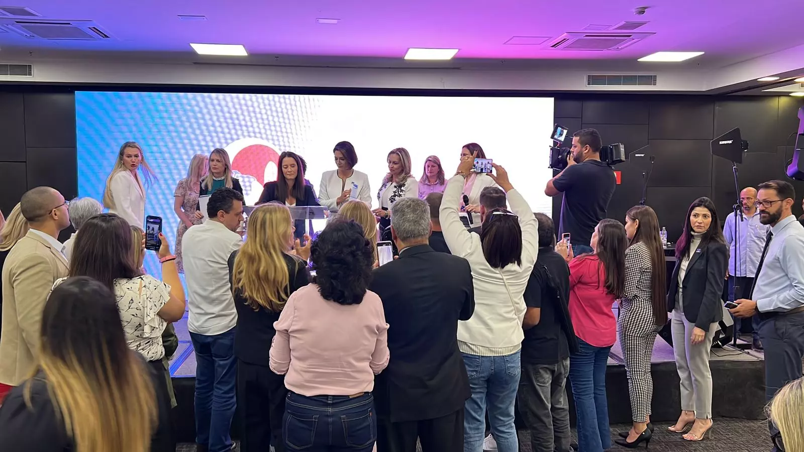 Encontro com Michelle Bolsonaro e Rosana Valle traça metas do PL Mulher em SP e filia pré-candidatas