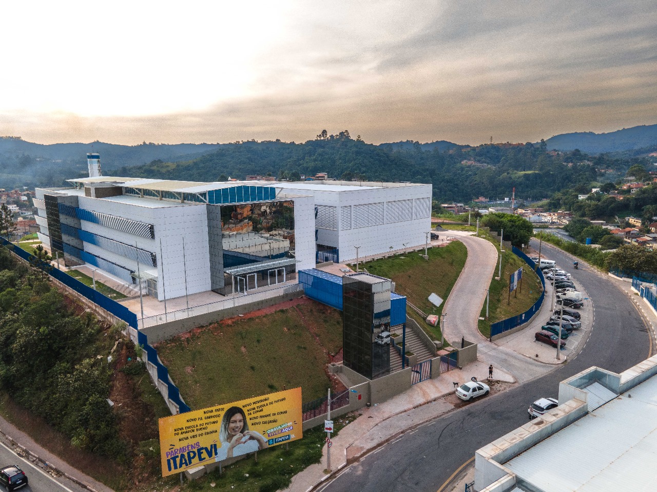 ESCOLA DO FUTURO DE AMADOR BUENO ESTÁ QUASE PRONTA