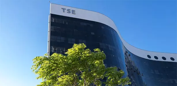 Importância da Súmula 73 do TSE na garantia da Cota de Gênero