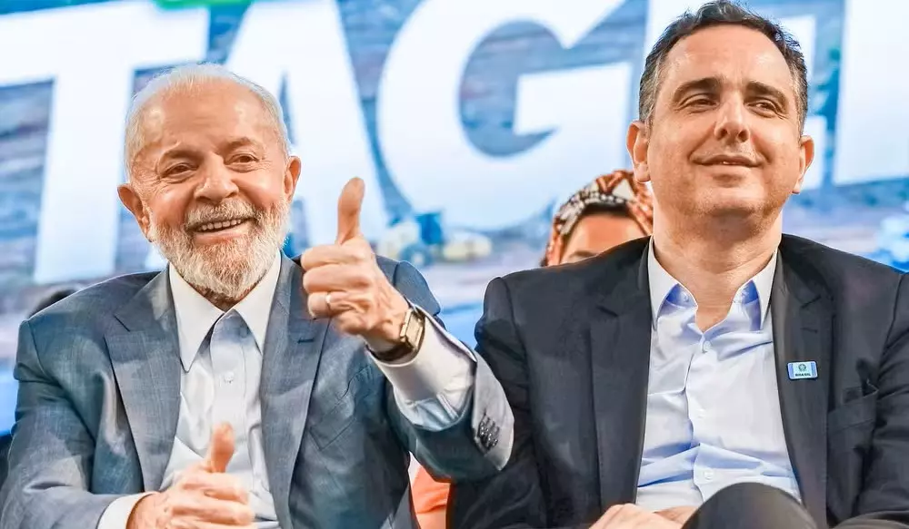 Lula traz boas notícias e apoios velados a Rogério e Pacheco