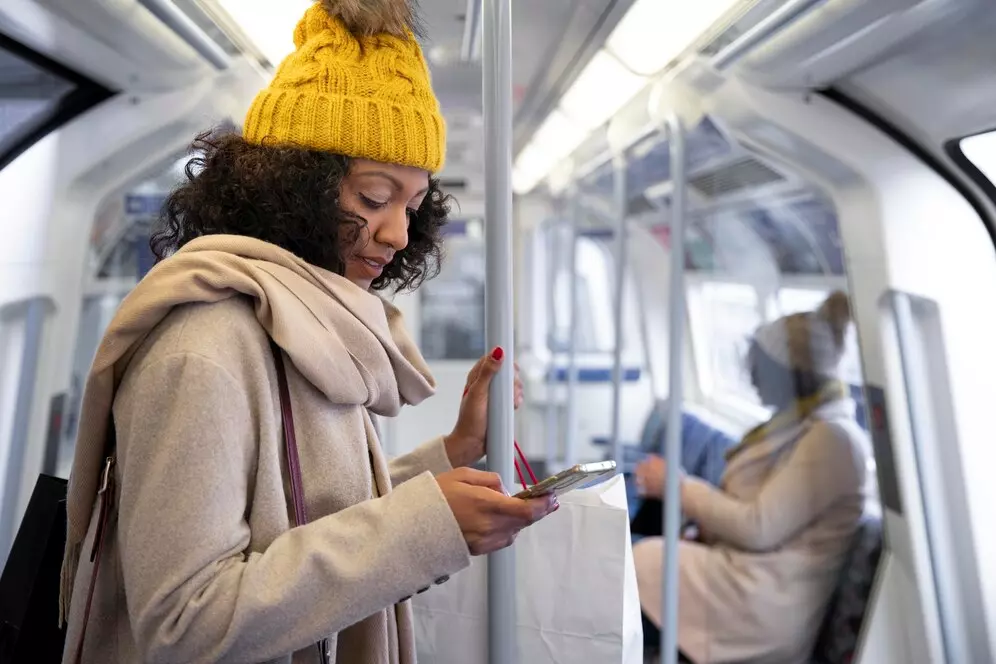 Primeiro dia do mês, temperatura cai e tarifa do metrô sobe