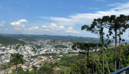 Ex-prefeito de Ituporanga, uma empresa e mais seis pessoas recebem condenação por improbidade administrativa