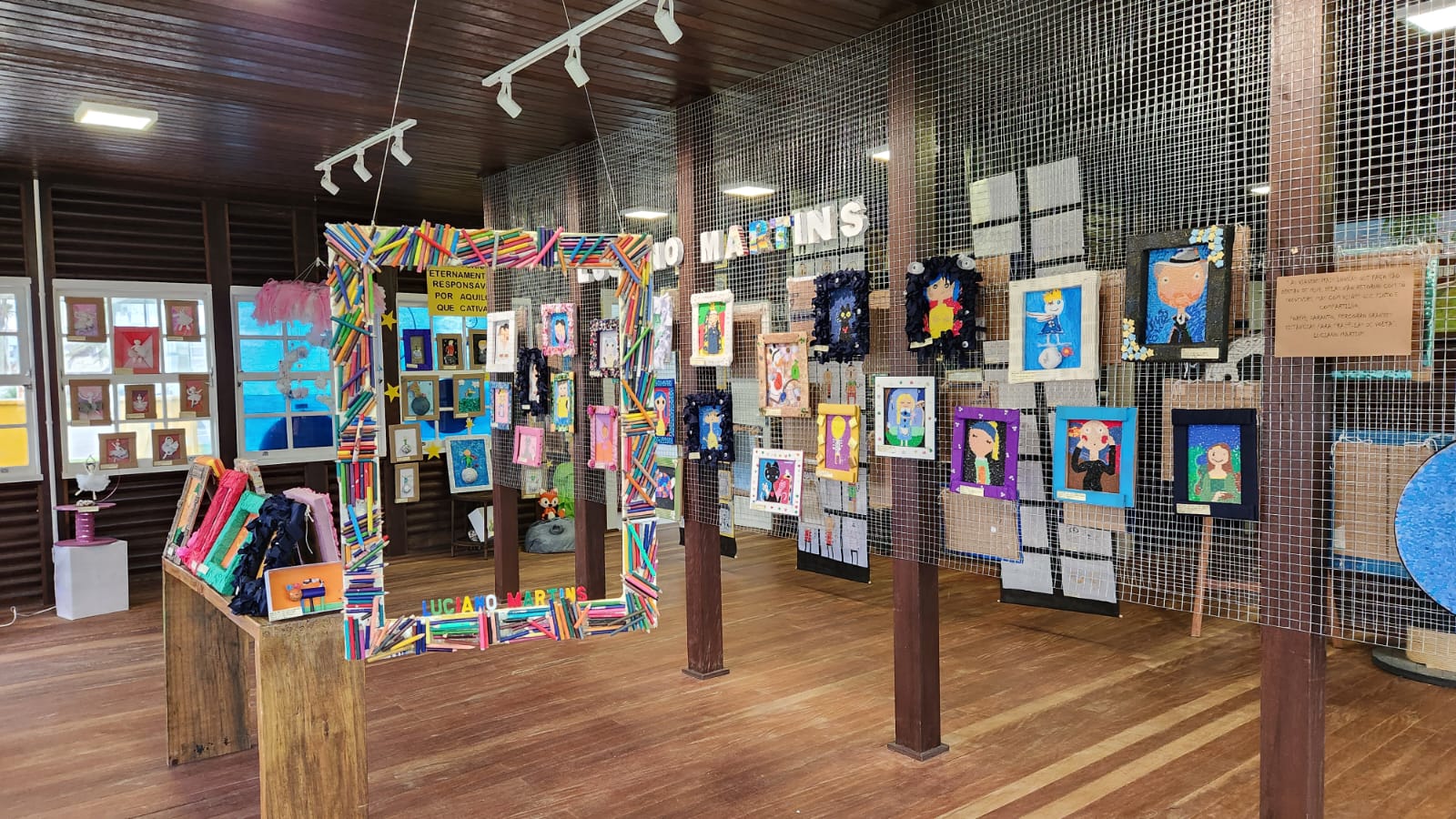 Exposição de Arte das Escolas Municipais de Barra Velha no Centro Cultural Casa de Palmito