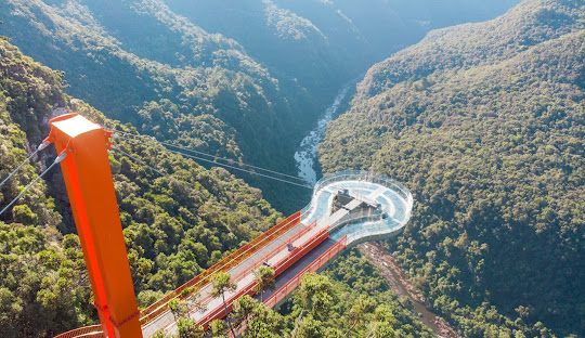 A PRIMEIRA PLATAFORMA DE VIDRO DA AMÉRICA LATINA E UMA DAS MAIORES DO MUNDO! EM CANELA RS