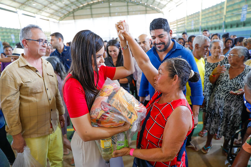 Famílias de três RAs recebem alimentos arrecadados em campanhas solidárias