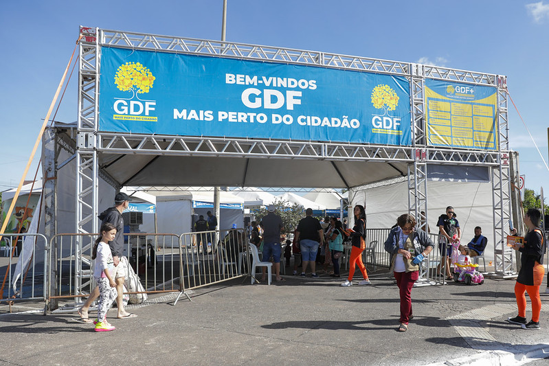 GDF Mais Perto do Cidadão leva serviços essenciais aos moradores de Ceilândia