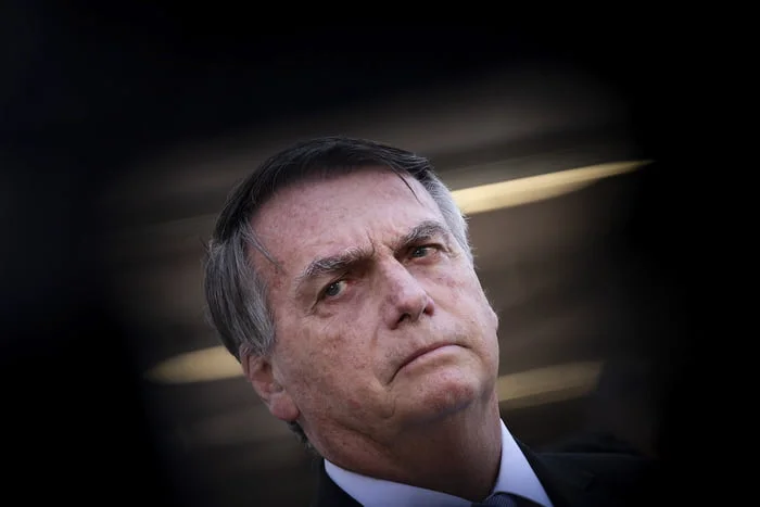 Entenda os 3 principais pontos que ligam Bolsonaro ao desvio das joias