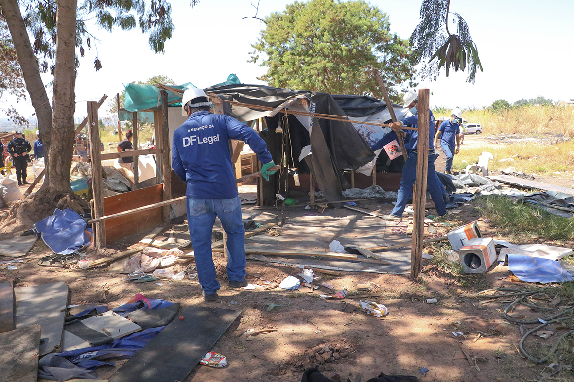 Ação do GDF atende 17 pessoas em situação de rua em Arniqueira e Águas Claras