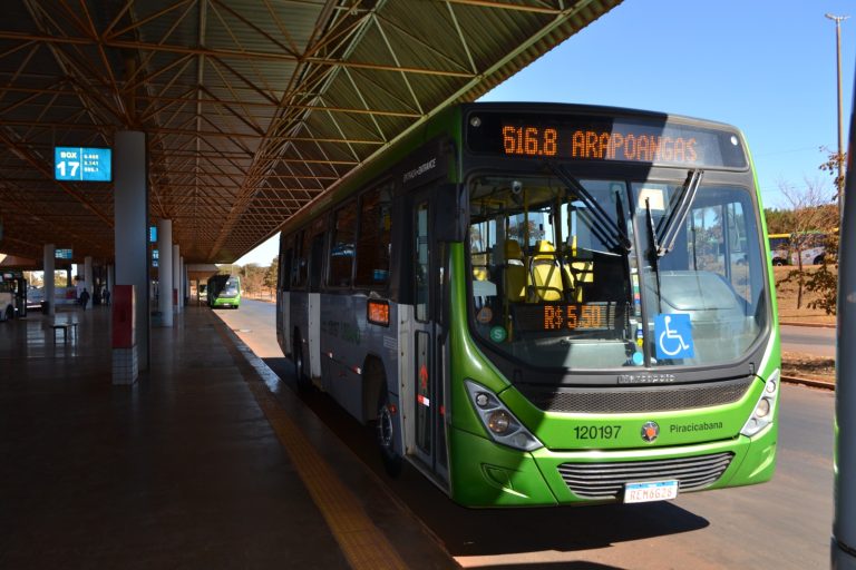 Nova linha de ônibus 025.1 vai atender passageiros dos setores de Inflamáveis e de Cargas