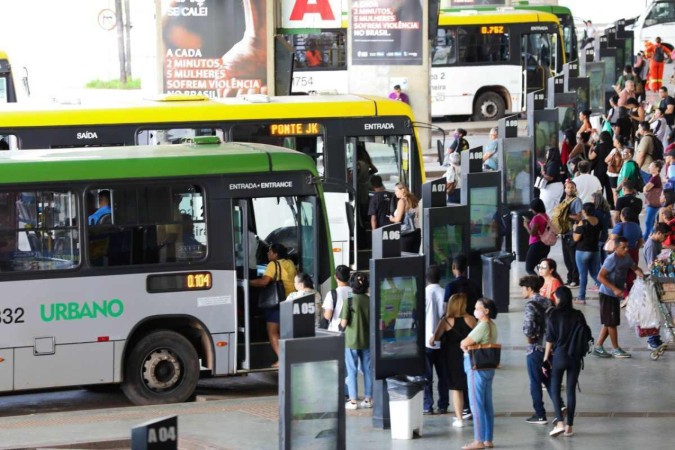 Aplicativos de ônibus na mira dos consumidores