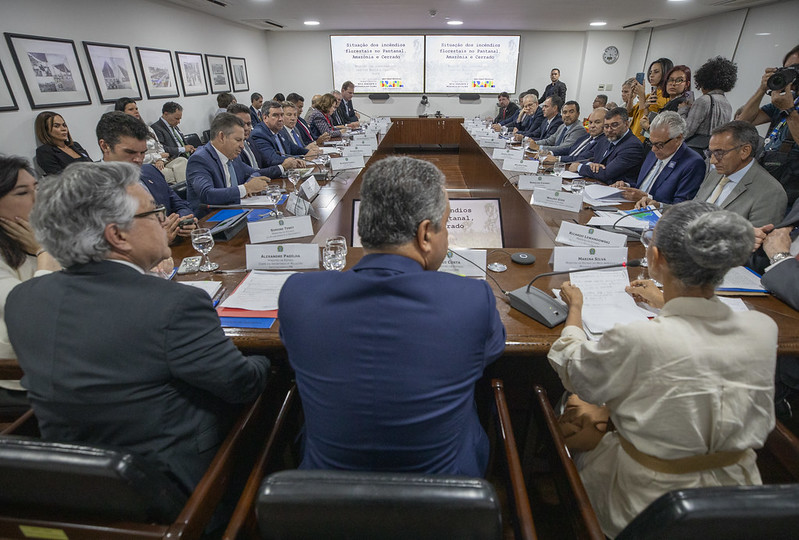 Governador defende parceria no combate aos incêndios florestais e aborda ações criminosas