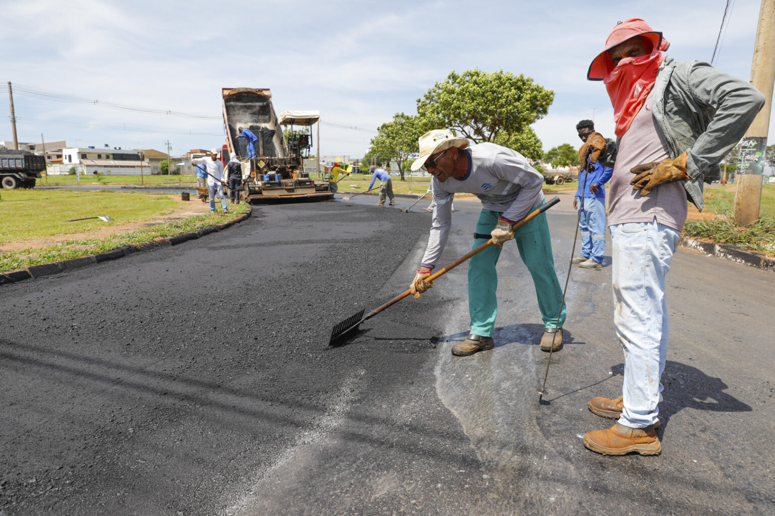 Governo investe R$ 1,1 milhão em nova pavimentação da N3 do Riacho Fundo II