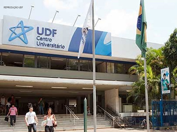 Servidor do GDF e aluno da rede pública podem concorrer a bolsas de estudos