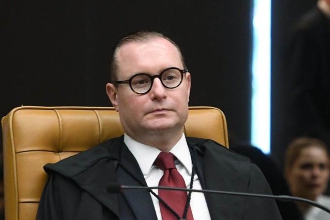 Zanin suspende decisão do STJ que travava investigações com dados do Coaf