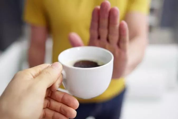 O que acontece com corpo quando se para de tomar café