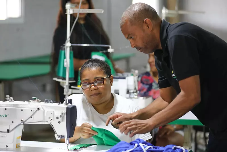 Coworking na Estrutural incentiva produção e gera renda para mulheres