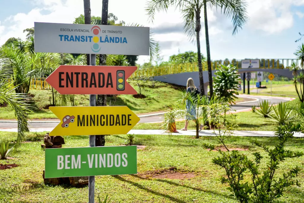 Educadores vão visitar escolas para orientar sobre segurança no trânsito