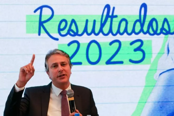 Censo Escolar 2023 aponta queda de matrícula nos ensinos fundamental e médio