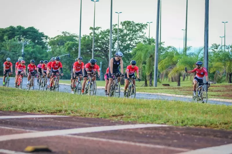 Parque da Cidade é referência para treinos de grupos de corrida