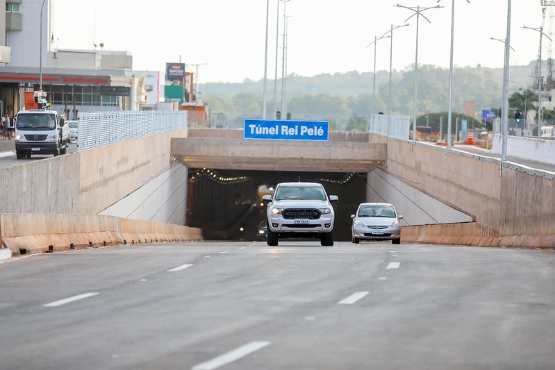 Túnel Rei Pelé terá interdição de faixas para limpeza das paredes