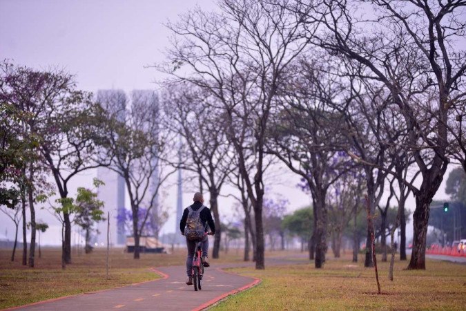 Frente fria derruba temperatura nas manhãs do Distrito Federal