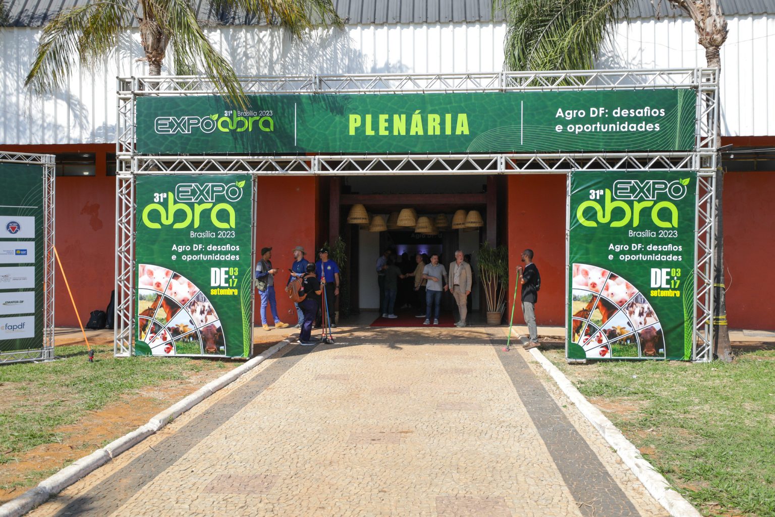 Expoabra 2024 deve reunir 150 mil pessoas e movimentar setor agropecuário do DF