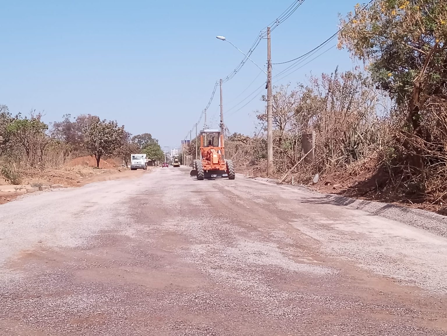 Trecho de mais de um quilômetro no Pôr do Sol é pavimentado