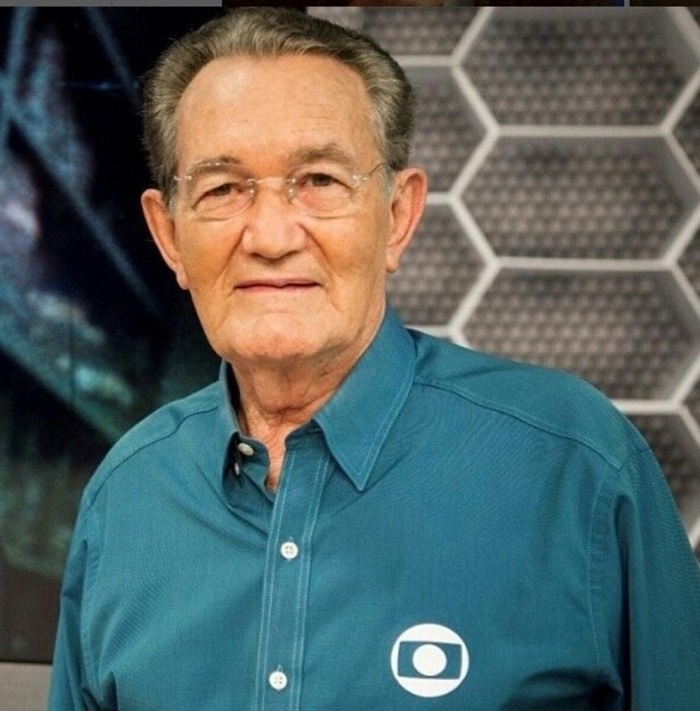 Morre Léo Batista, ícone do jornalismo esportivo, aos 92 anos