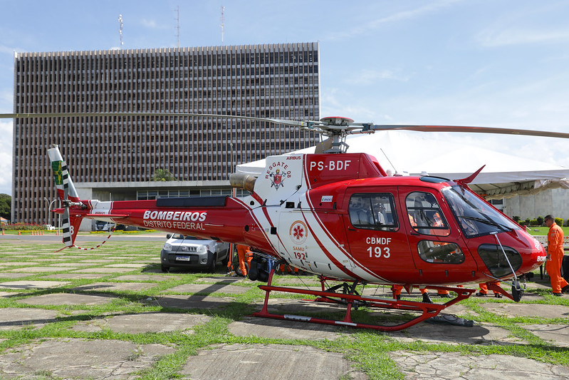 Corpo de Bombeiros Militar do DF passa a contar com novo helicóptero para operações emergenciais