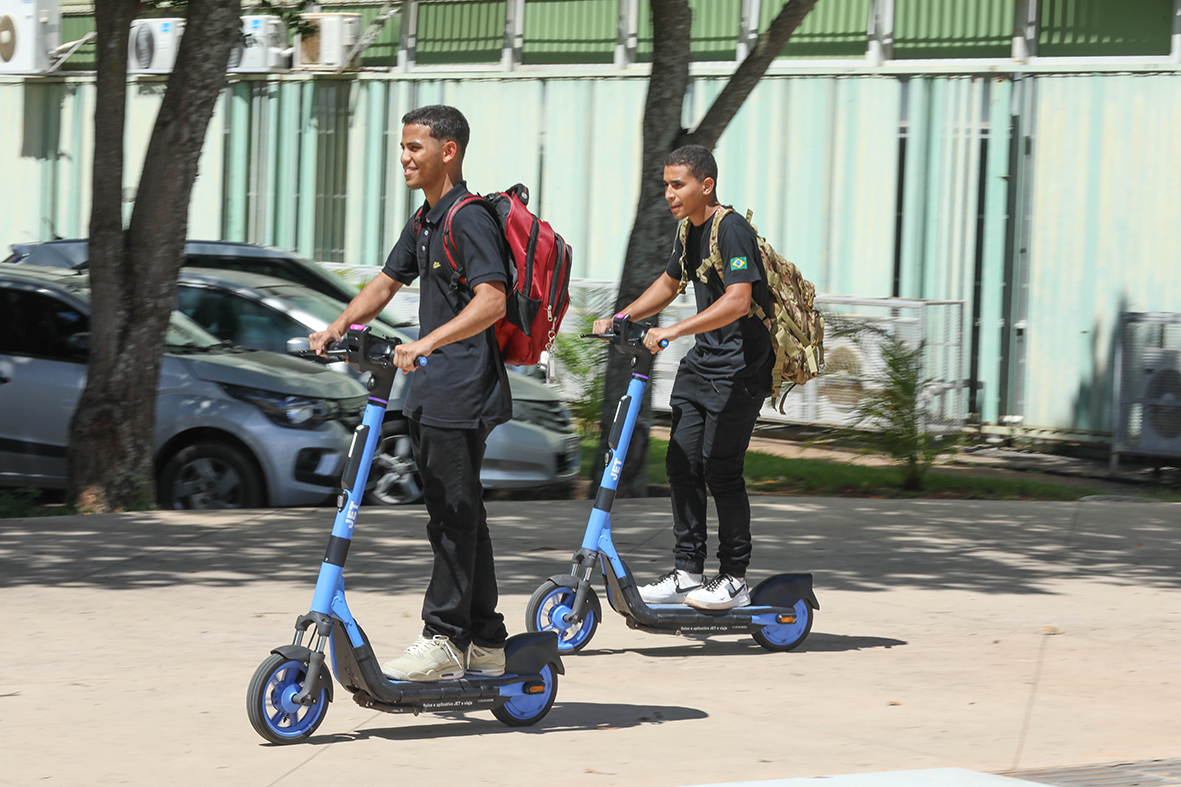 Uso de patinete elétrica ultrapassa 173 mil viagens em 30 dias