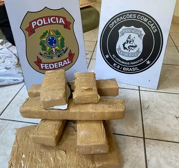 24/10 NO ES: PF combate tráfico de drogas com apoio dos Correios, segue fotos!