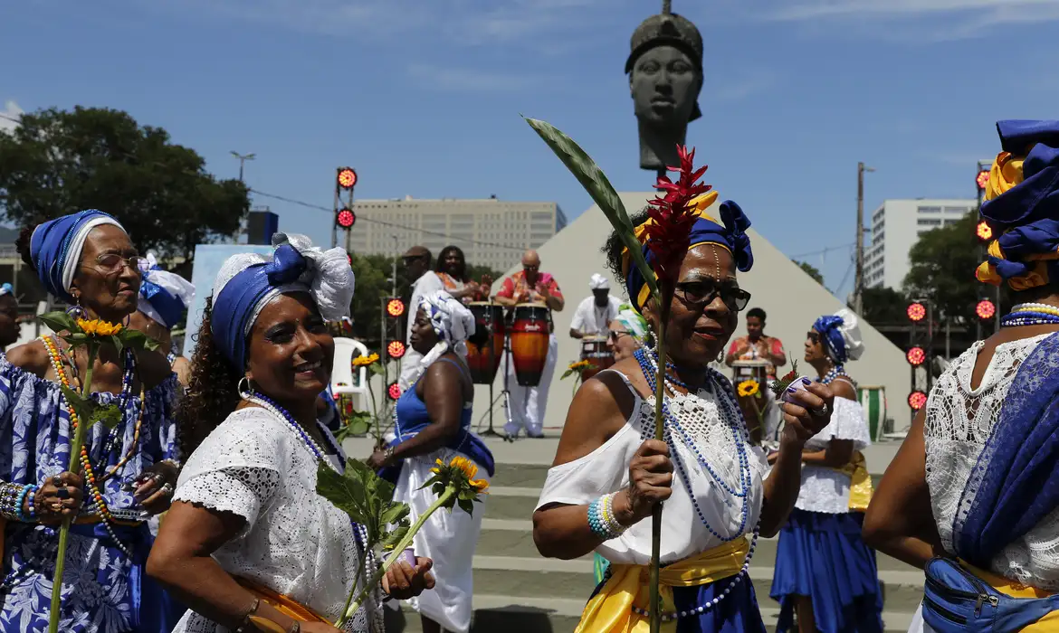 Entenda o papel do Estado no combate ao racismo no Brasil,  população negra mantém piores indicadores sociais e econômicos