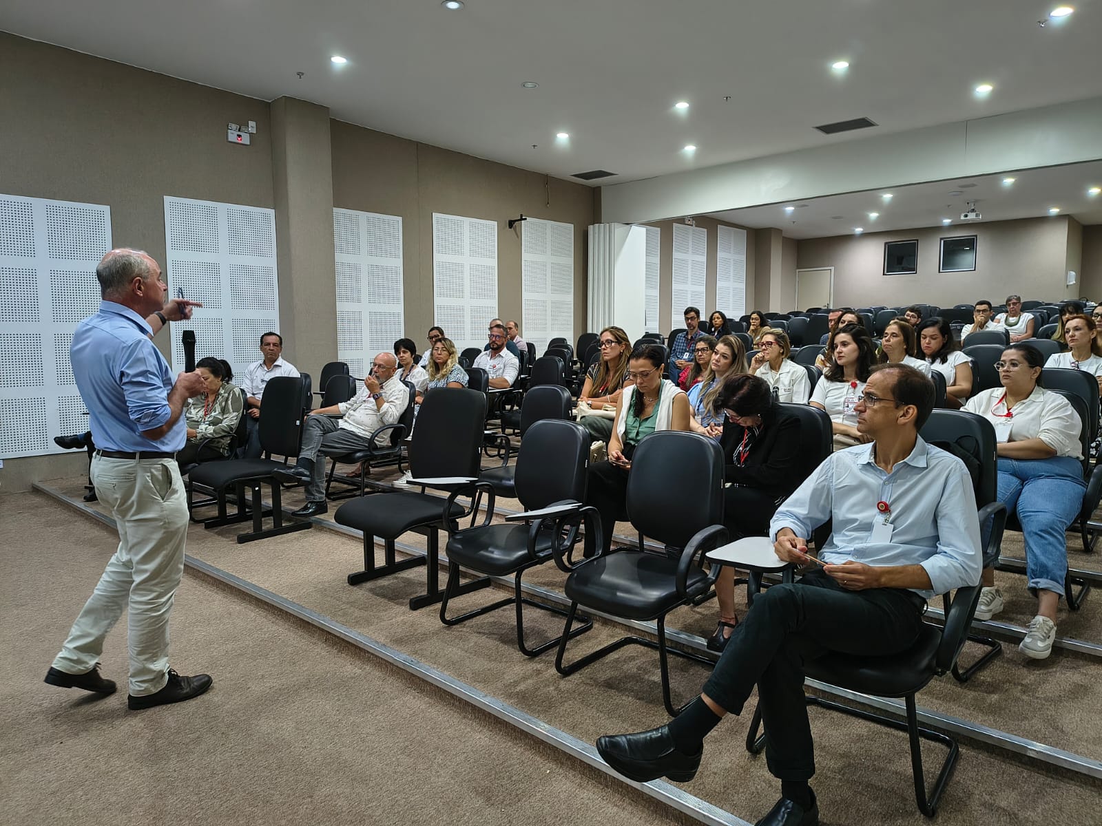 Aula inaugural do Mestrado Profissional em Ciências Cardiovasculares reúne comunidade acadêmica no INC