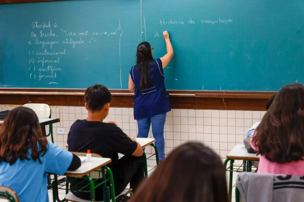 Estado está com 5 mil vagas para professores do Ensino Médio Técnico