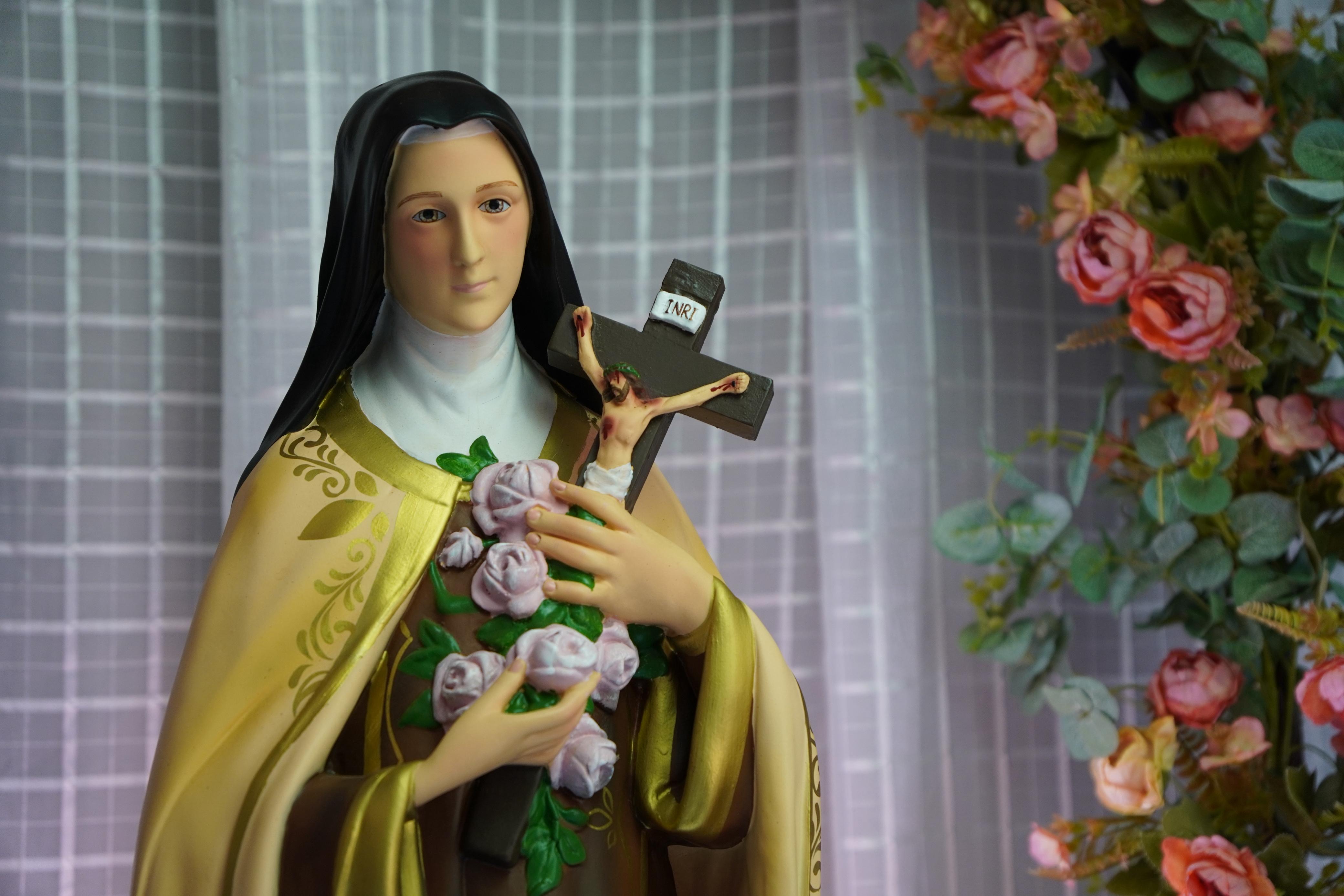 A Pequena Via de Santa Teresinha: Teologia da Confiança e do Amor