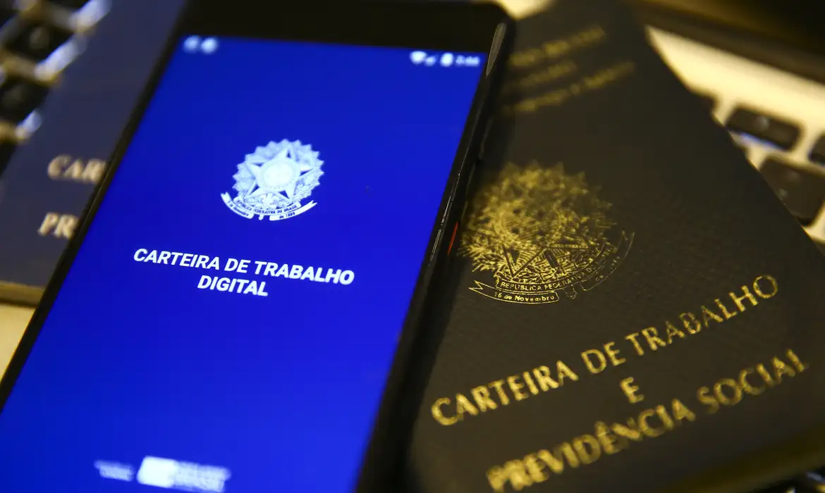 Caged: Brasil cria 1,7 milhões de empregos formais em 2024