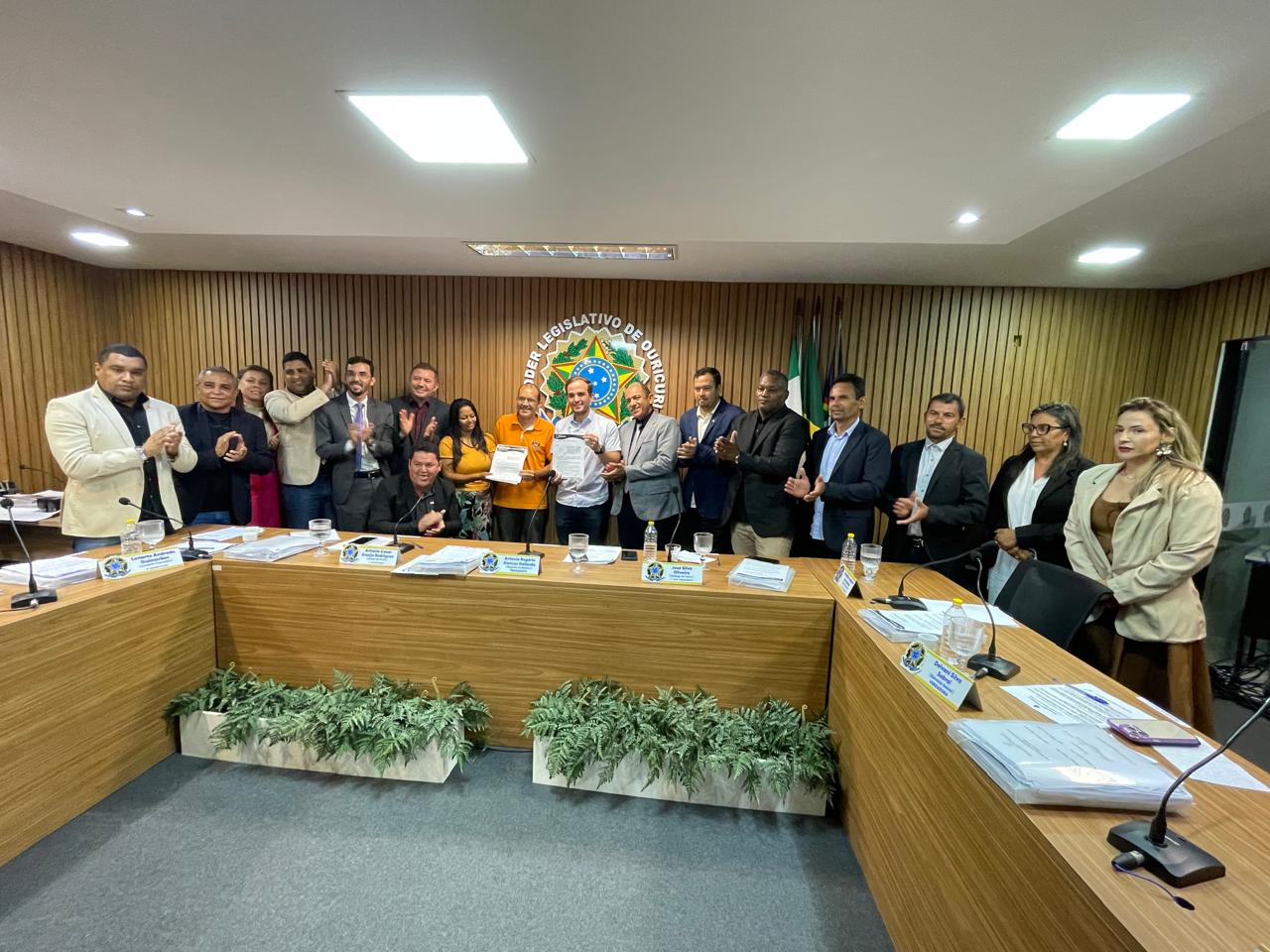 Câmara aprova  reajuste salarial para professores e servidores de Ouricuri