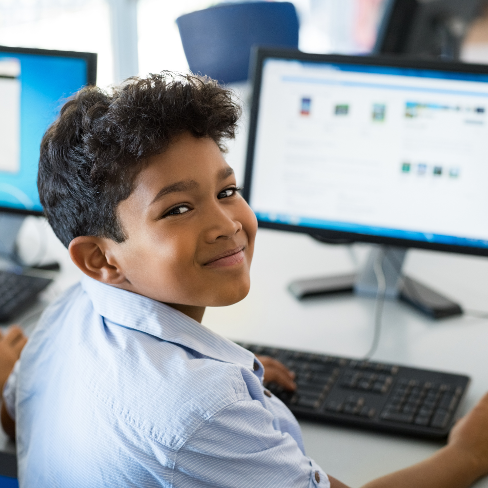 Inovação Educacional Avança com Projetos de Formação Docente Baseados em Tecnologia