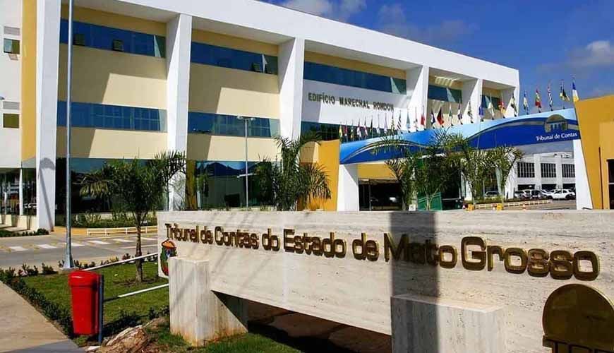 Metade dos municípios não presta contas do Fundeb e conselheiro do TCE alerta para suspensão de verbas