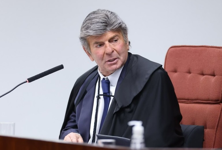 Em voto, Fux minimiza envolvimento de Garnier em reunião golpista