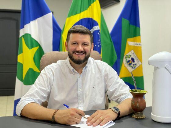 TRE diz não haver provas robustas de compra de votos e anula cassação de prefeito em MT