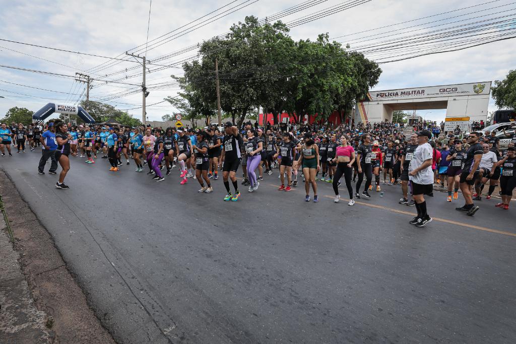 Polícia Militar inicia entrega de kits dos participantes da 25ª Corrida Homens do Mato