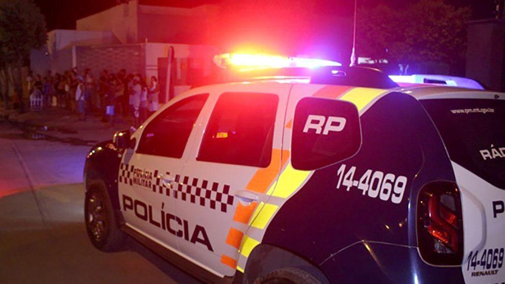 Mulher é presa em flagrante pela PM após tentativa de homicídio contra o marido