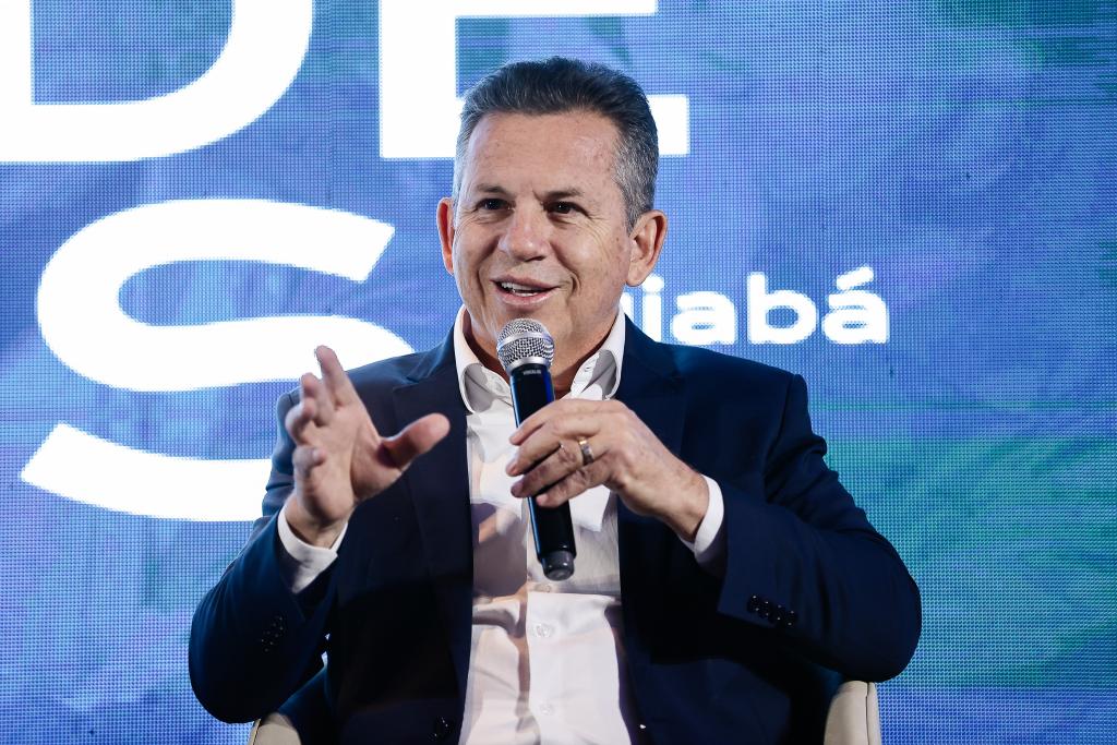 Governador articula com ministro do Turismo voos internacionais para MT