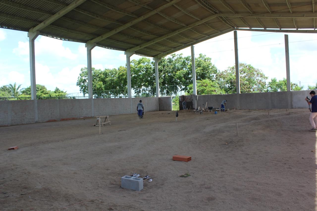 Jaguaré investe em esporte e educação com obras da quadra da Escola Marciano Altoé