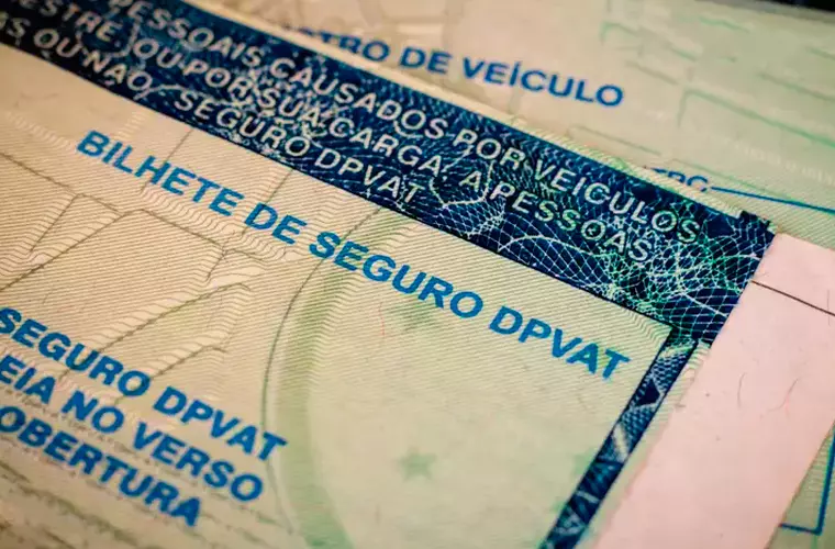 Governadores conservadores se opõem à implementação do novo DPVAT, estabelecido por Lula.