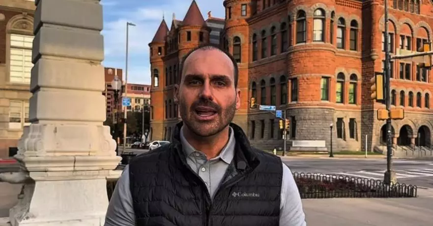 Chefe da AGU diz que Eduardo Bolsonaro pode ser processado por dano moral após tarifaço de Trump